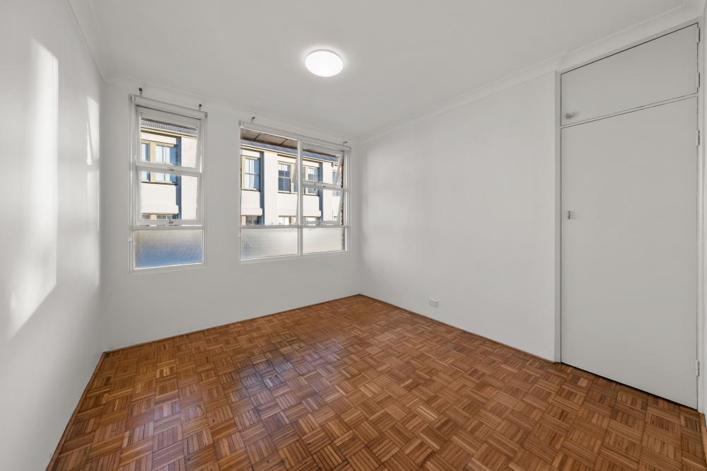 Ground Floor Apartment In Perfect Village Location